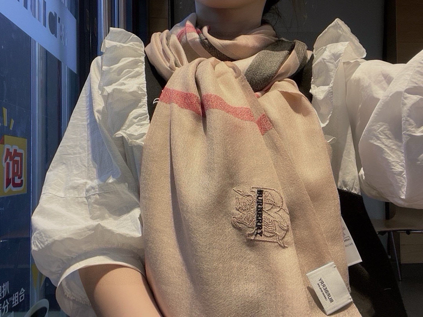 China Replica Burberry Scarf 60usd Only