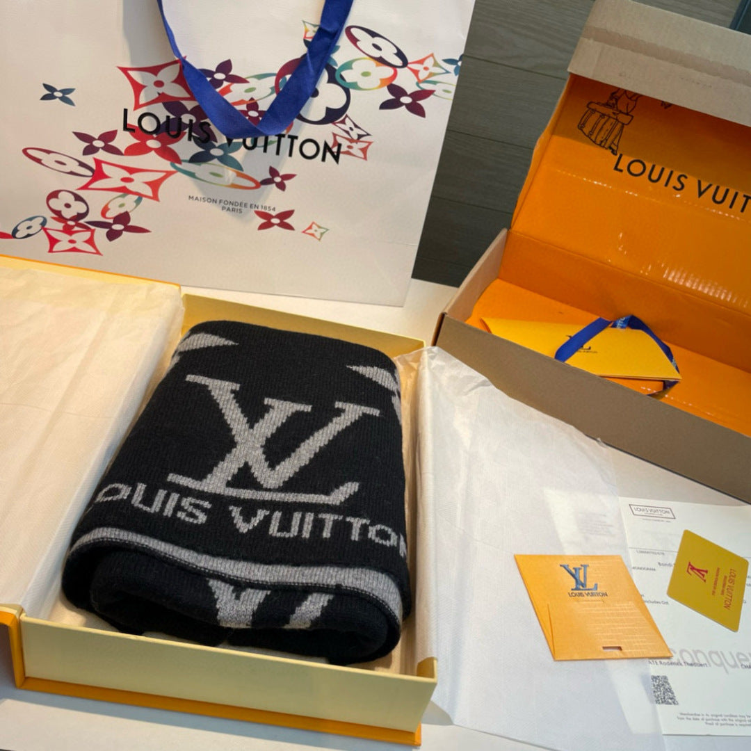 China Replica LV Scarf 64usd Only