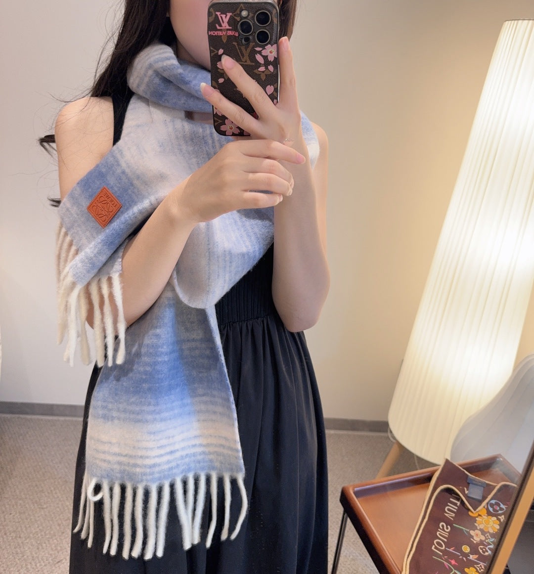 China Replica Loewe Scarf 60usd Only
