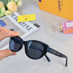 China Replica LV Sunglasses 30usd Only