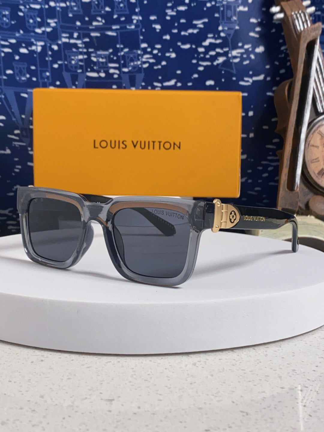 China Replica LV Sunglasses 32usd Only