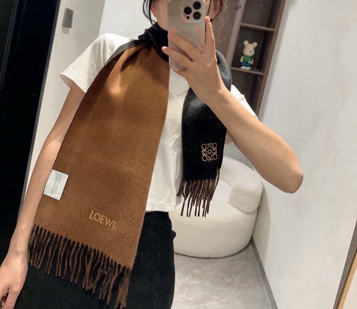 China Replica Loewe Scarf 52usd Only