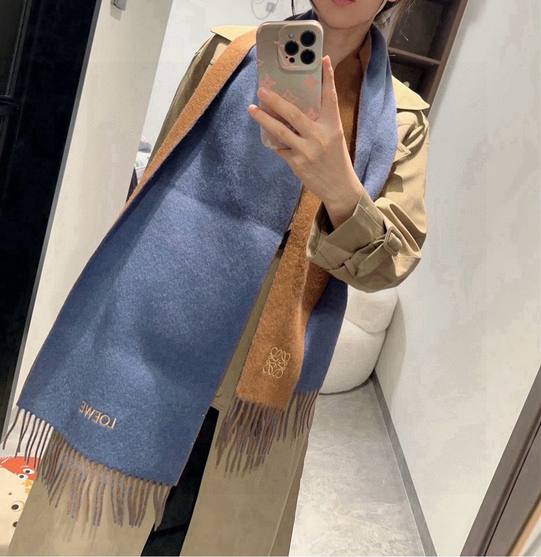 China Replica Loewe Scarf 52usd Only