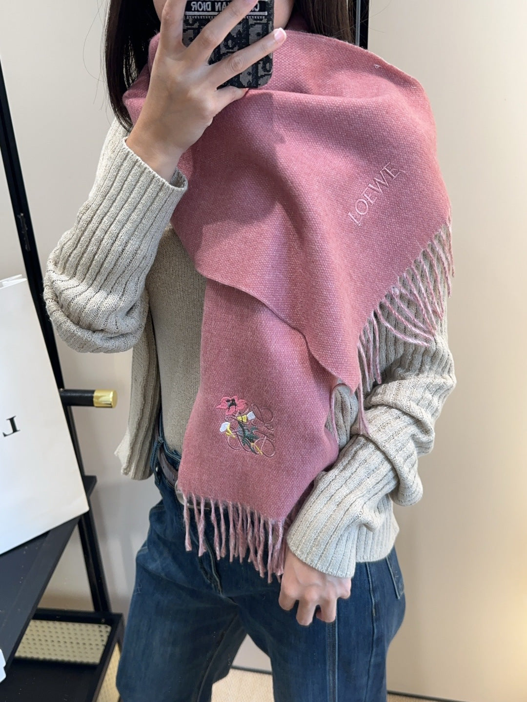China Replica Loewe Scarf 50usd Only