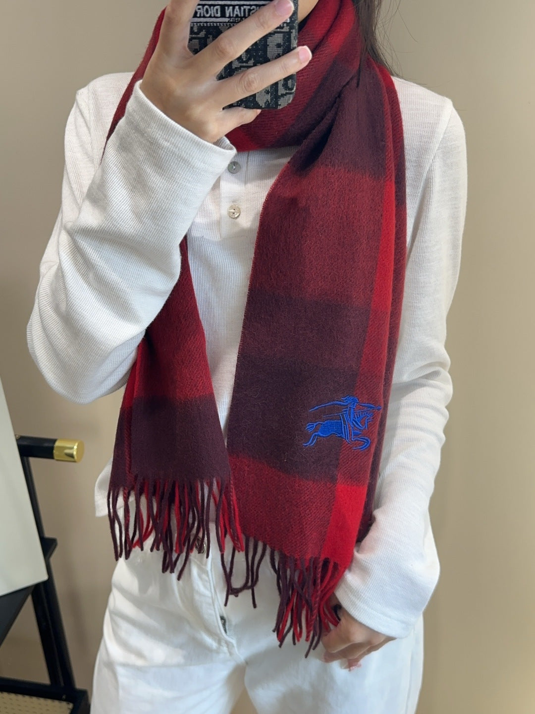 China Replica Burberry Scarf 44usd Only