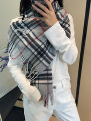 China Replica Burberry Scarf 44usd Only