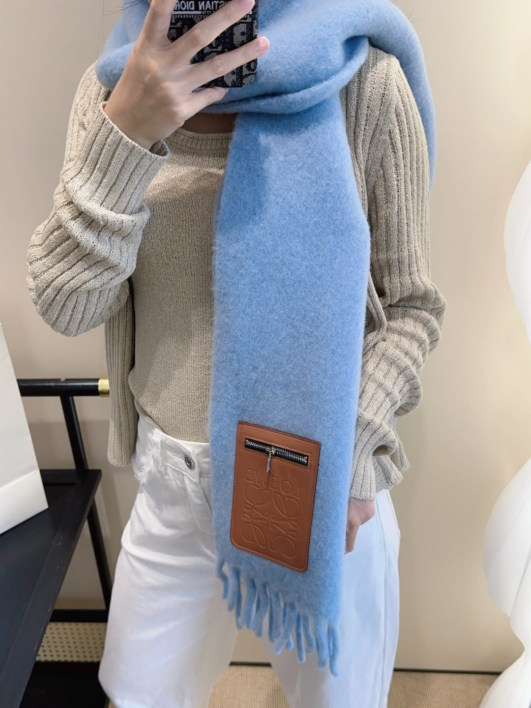 China Replica Loewe Scarf 66usd Only