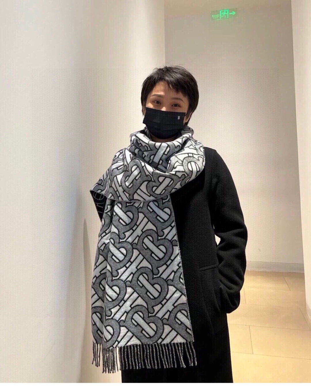 China Replica Burberry Scarf 46usd Only