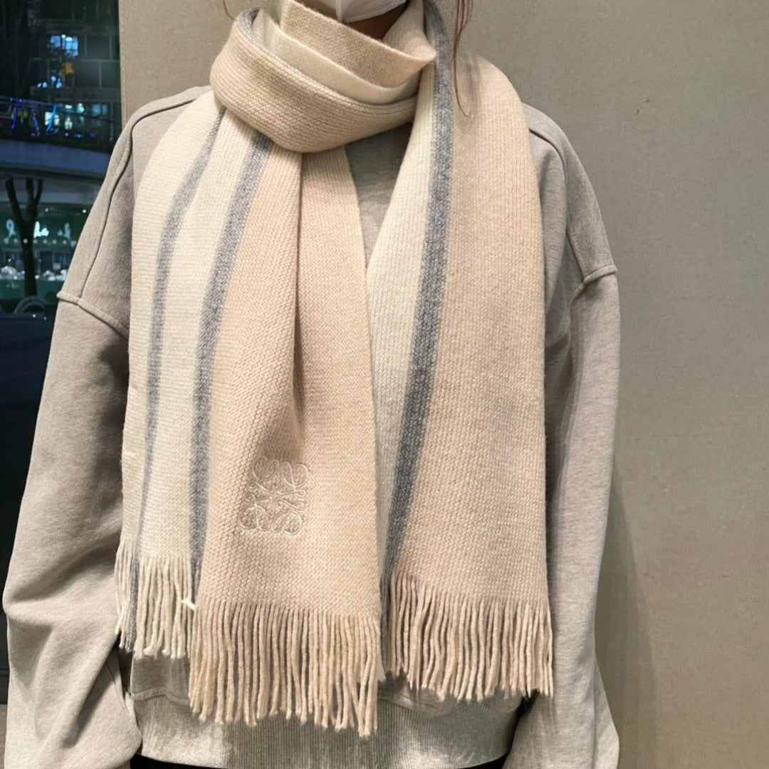 China Replica Loewe Scarf 48usd Only