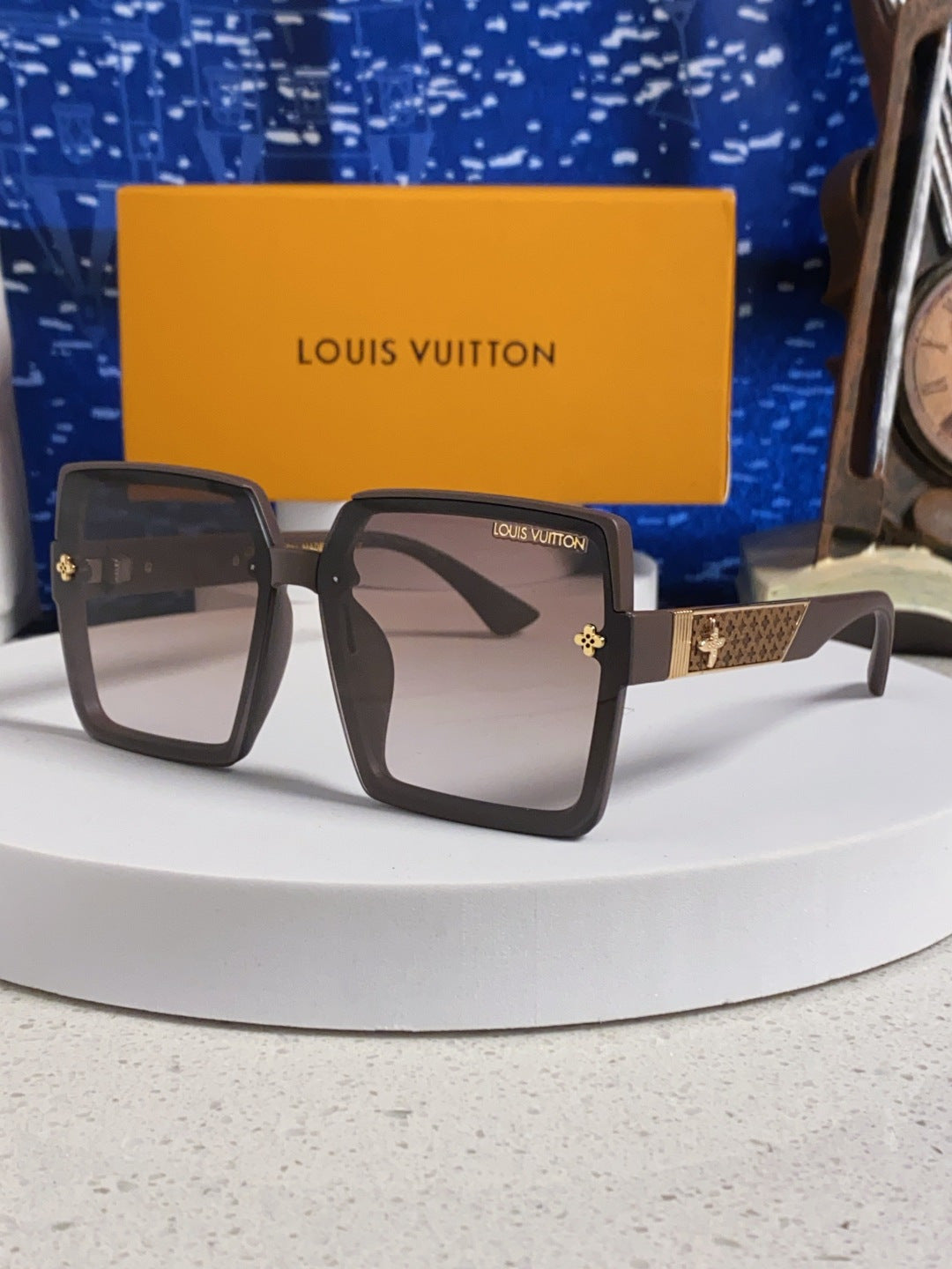 China Replica LV Sunglasses 32usd Only