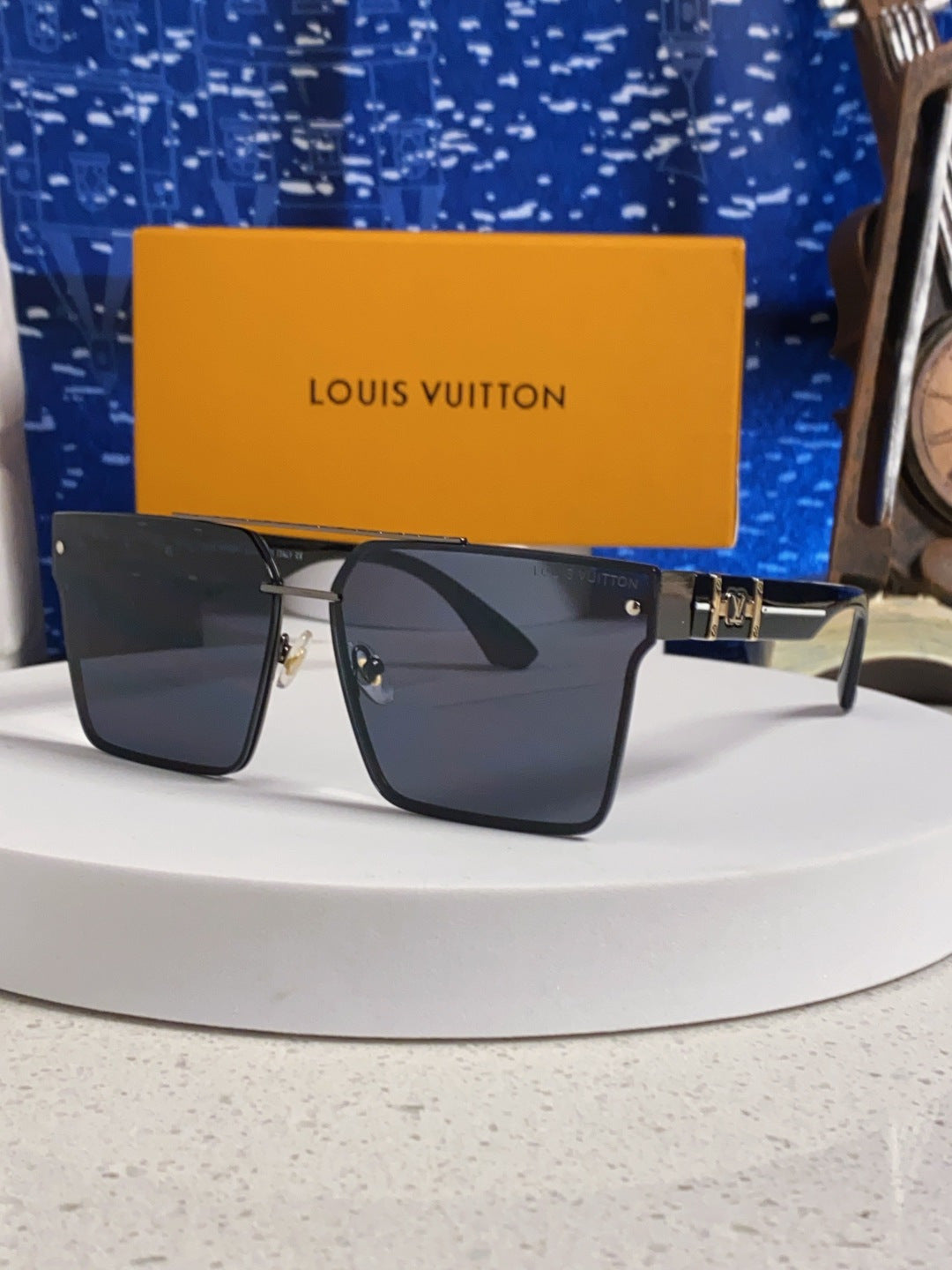 China Replica LV Sunglasses 32usd Only