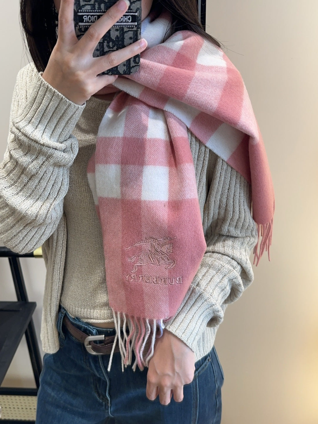 China Replica Burberry Scarf 46usd Only