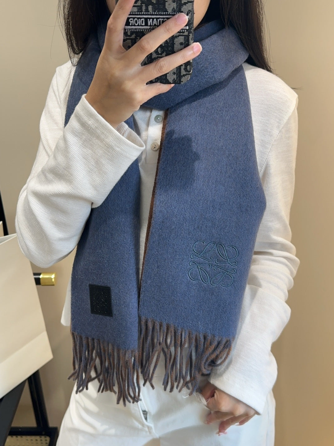 China Replica Loewe Scarf 56usd Only