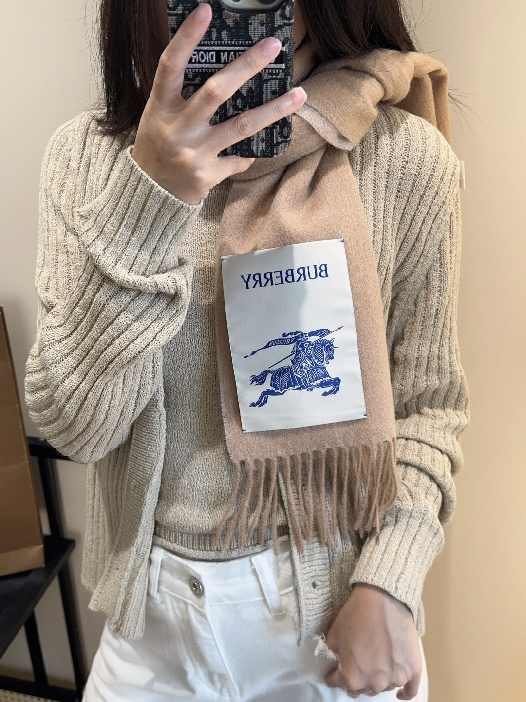 China Replica Burberry Scarf 46usd Only