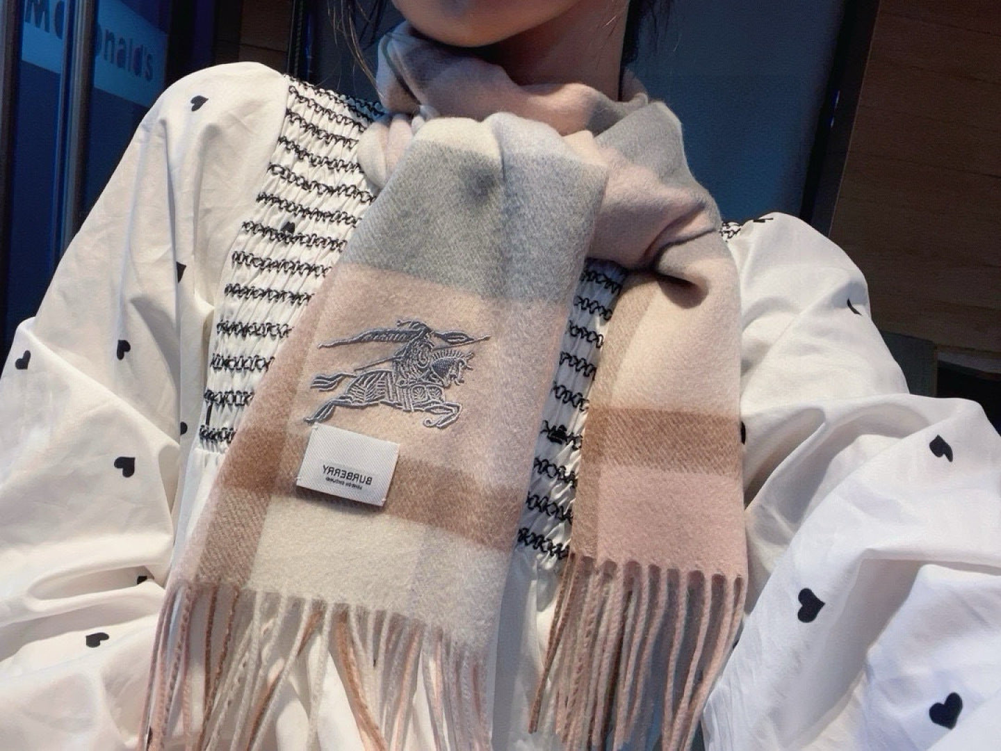 China Replica Burberry Scarf 44usd Only