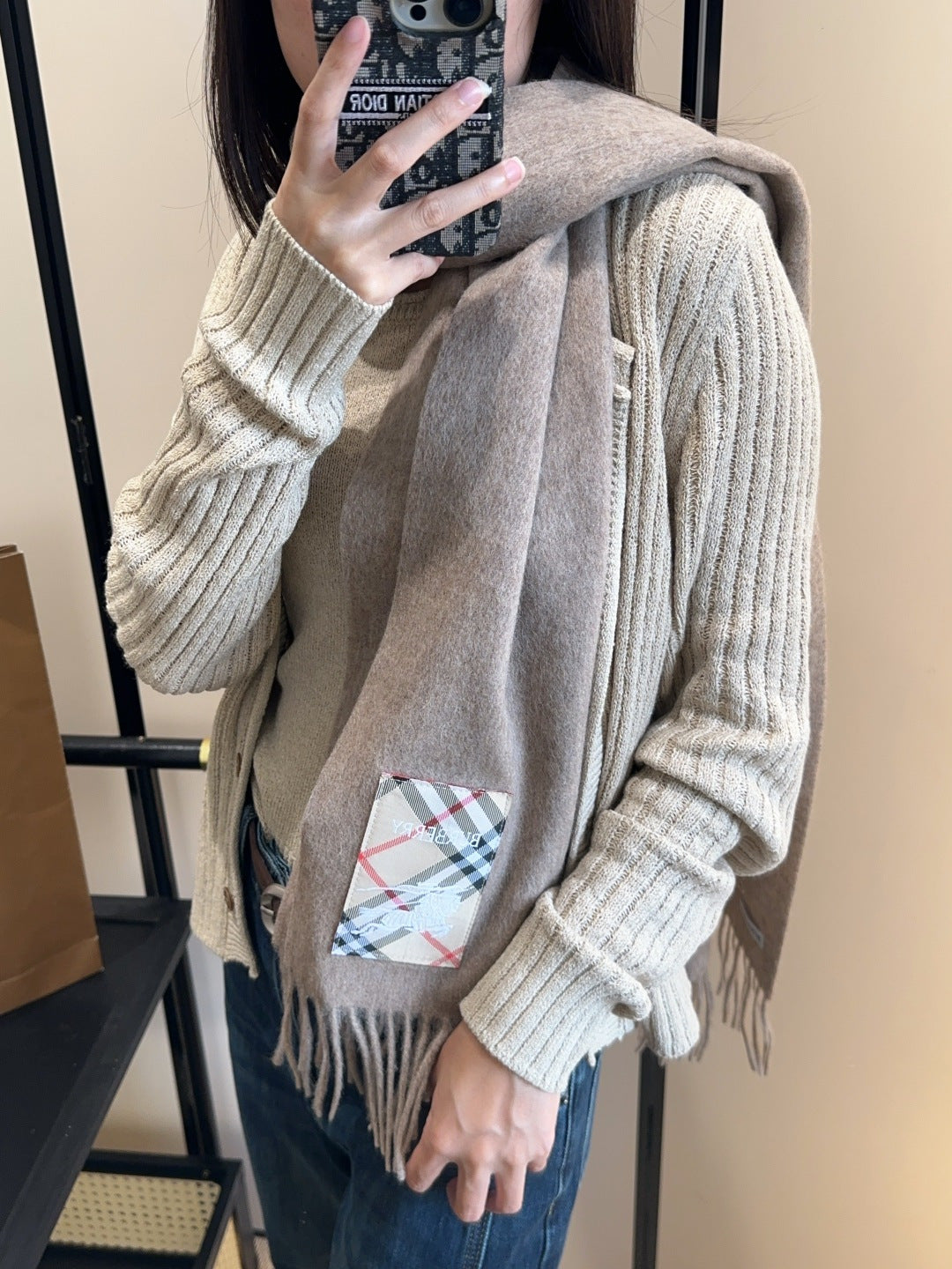 China Replica Burberry Scarf 44usd Only