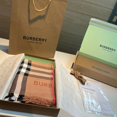 China Replica Burberry Scarf 50usd Only