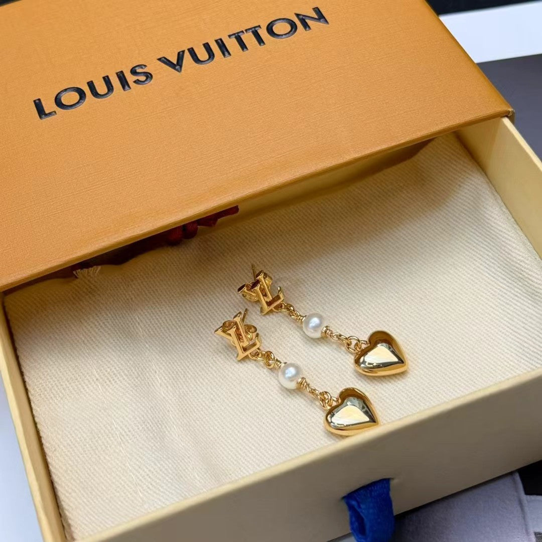 China Replica LV Earrings 28usd Only