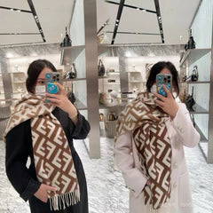 China Replica Fendi Scarf 48usd Only