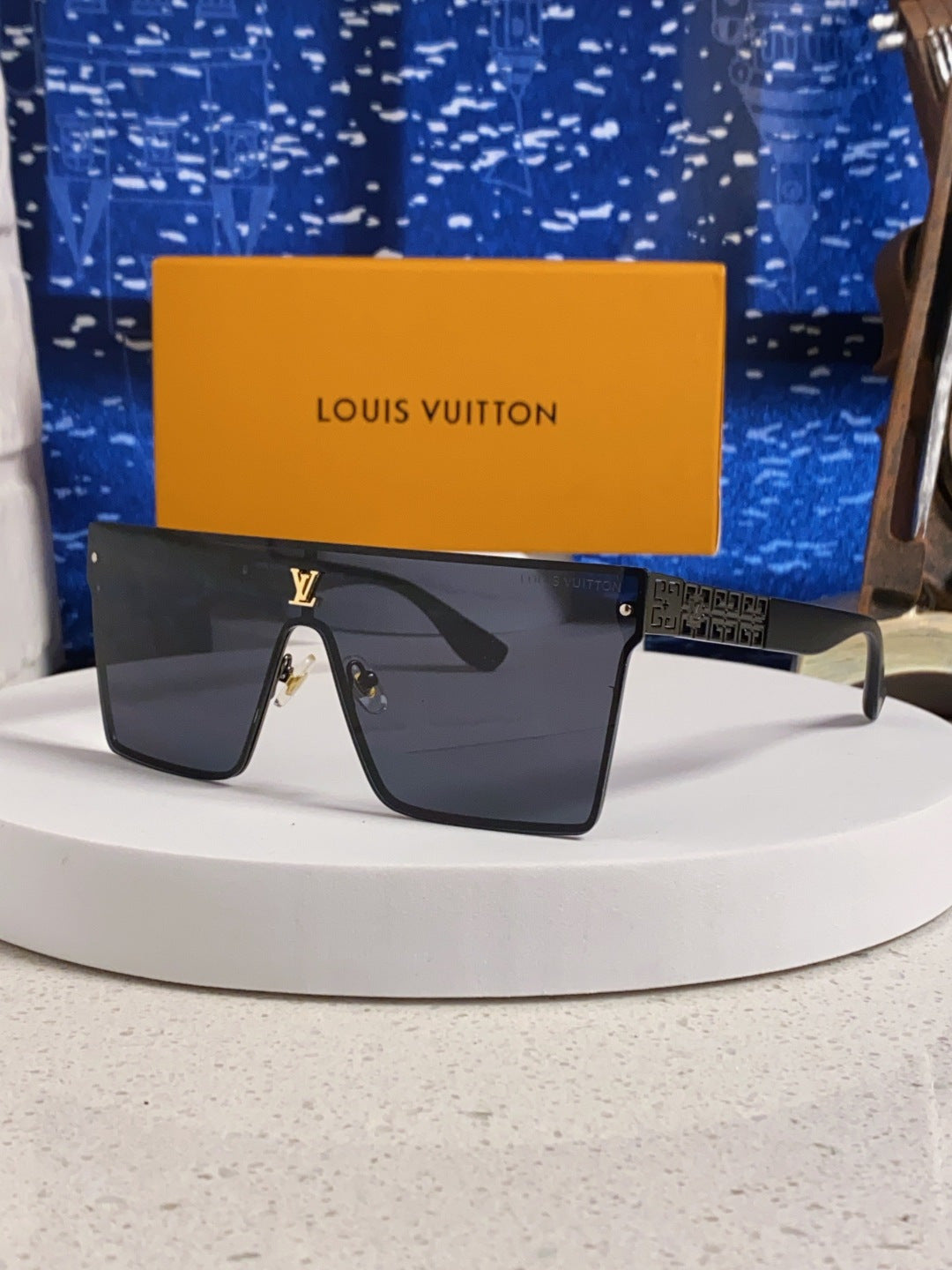 China Replica LV Sunglasses 32usd Only