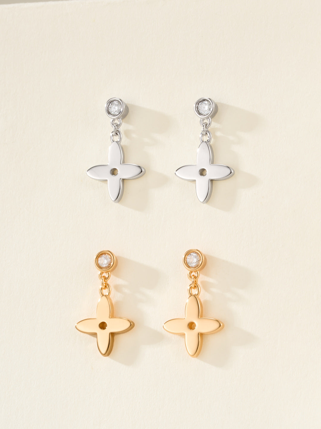 China Replica LV Earrings 30usd Only