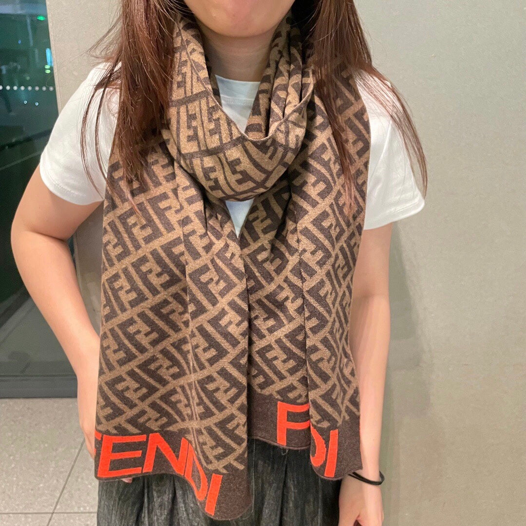 China Replica Fendi Scarf 48usd Only