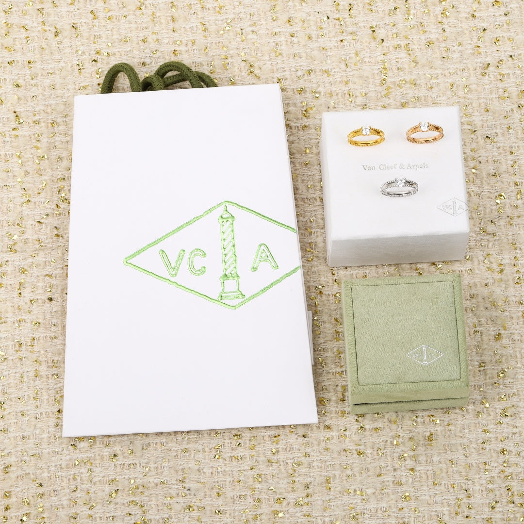 China Replica Van Cleef Arpels Rings 62usd Only