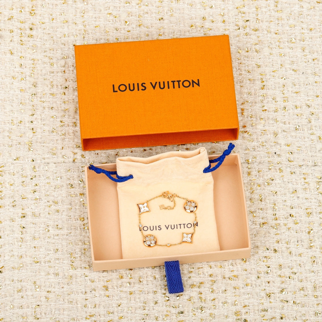 China Replica LV Bracelets 100usd Only
