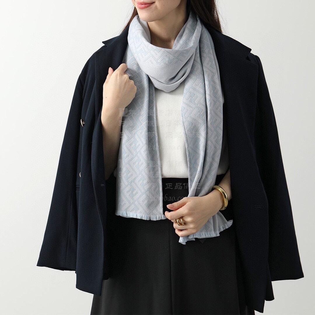 China Replica Fendi Scarf 48usd Only
