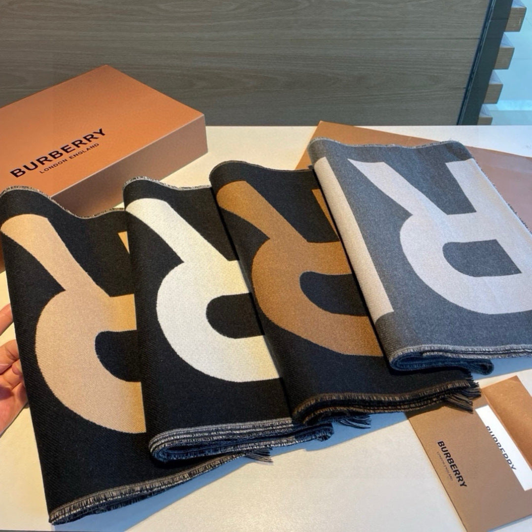 China Replica Burberry Scarf 46usd Only