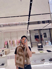 China Replica Burberry Scarf 46usd Only