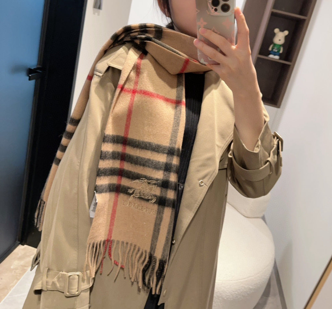 China Replica Burberry Scarf 44usd Only