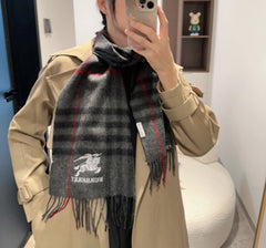 China Replica Burberry Scarf 44usd Only