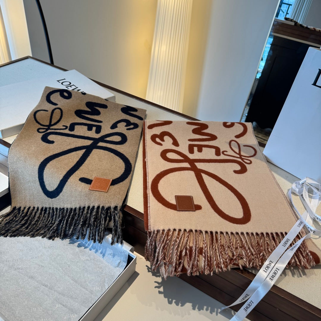 China Replica Loewe Scarf 42usd Only