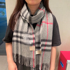 China Replica Burberry Scarf 36usd Only