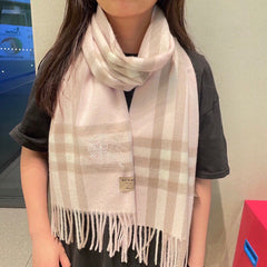 China Replica Burberry Scarf 36usd Only