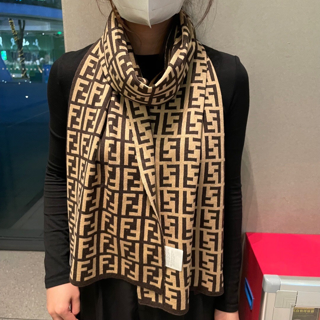 China Replica Fendi Scarf 48usd Only