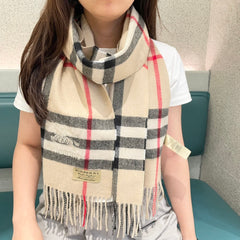China Replica Burberry Scarf 40usd Only