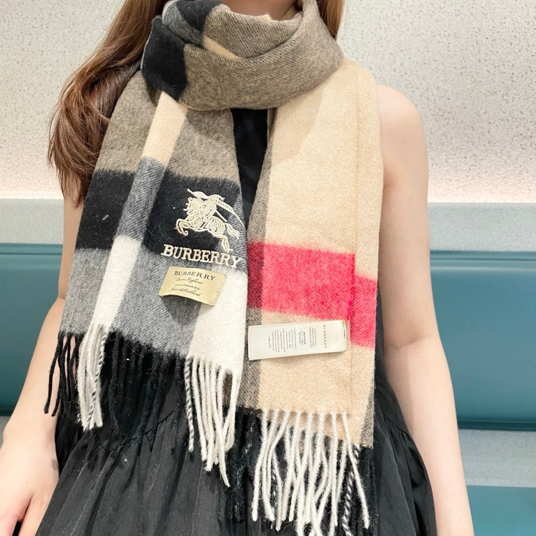 China Replica Burberry Scarf 44usd Only