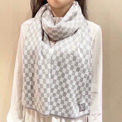 China Replica LV Scarf 48usd Only