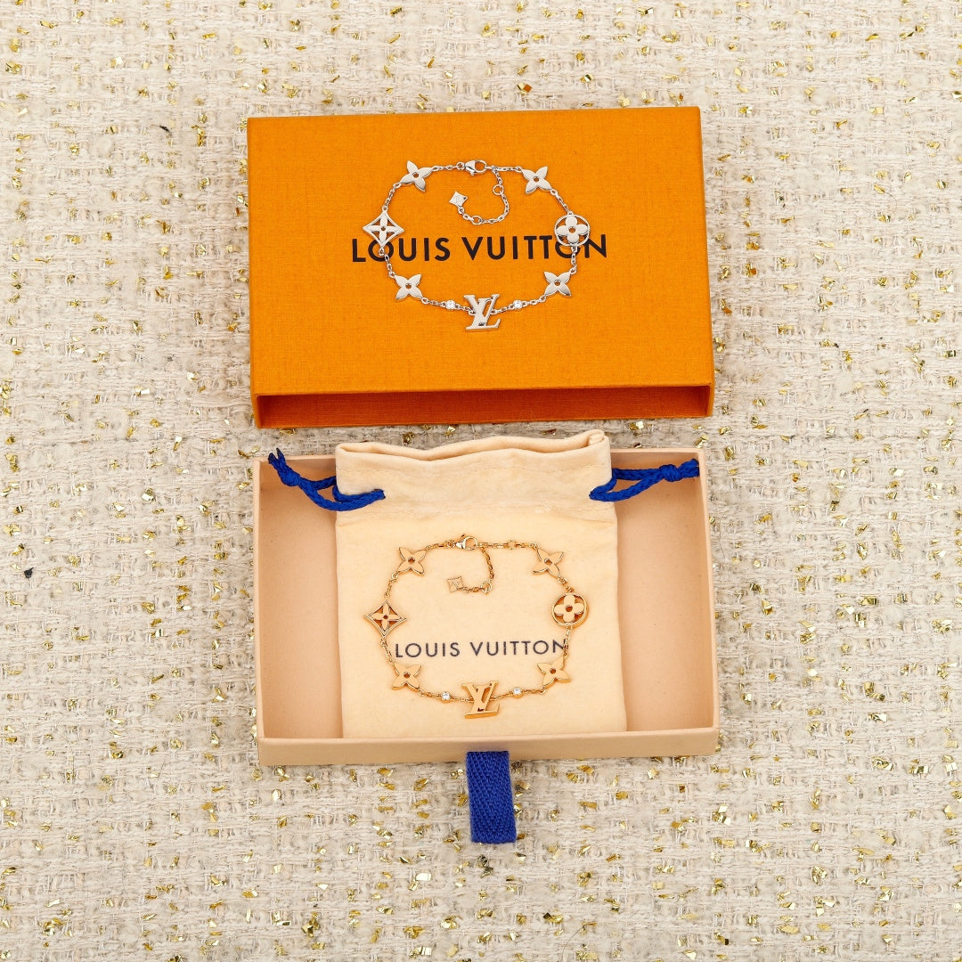 China Replica LV Bracelets 118usd Only