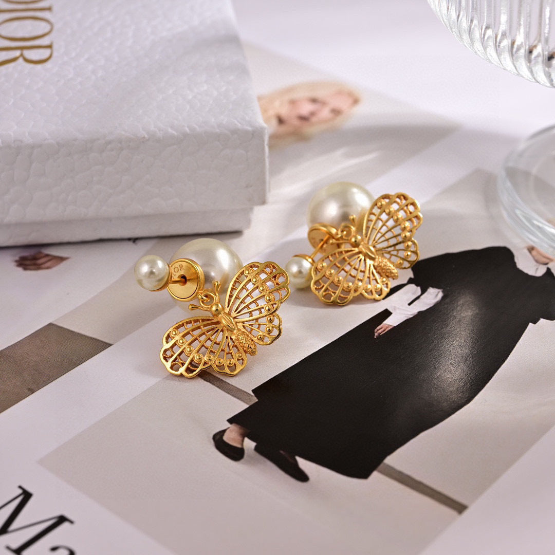 China Replica Dior Earrings 25usd Only