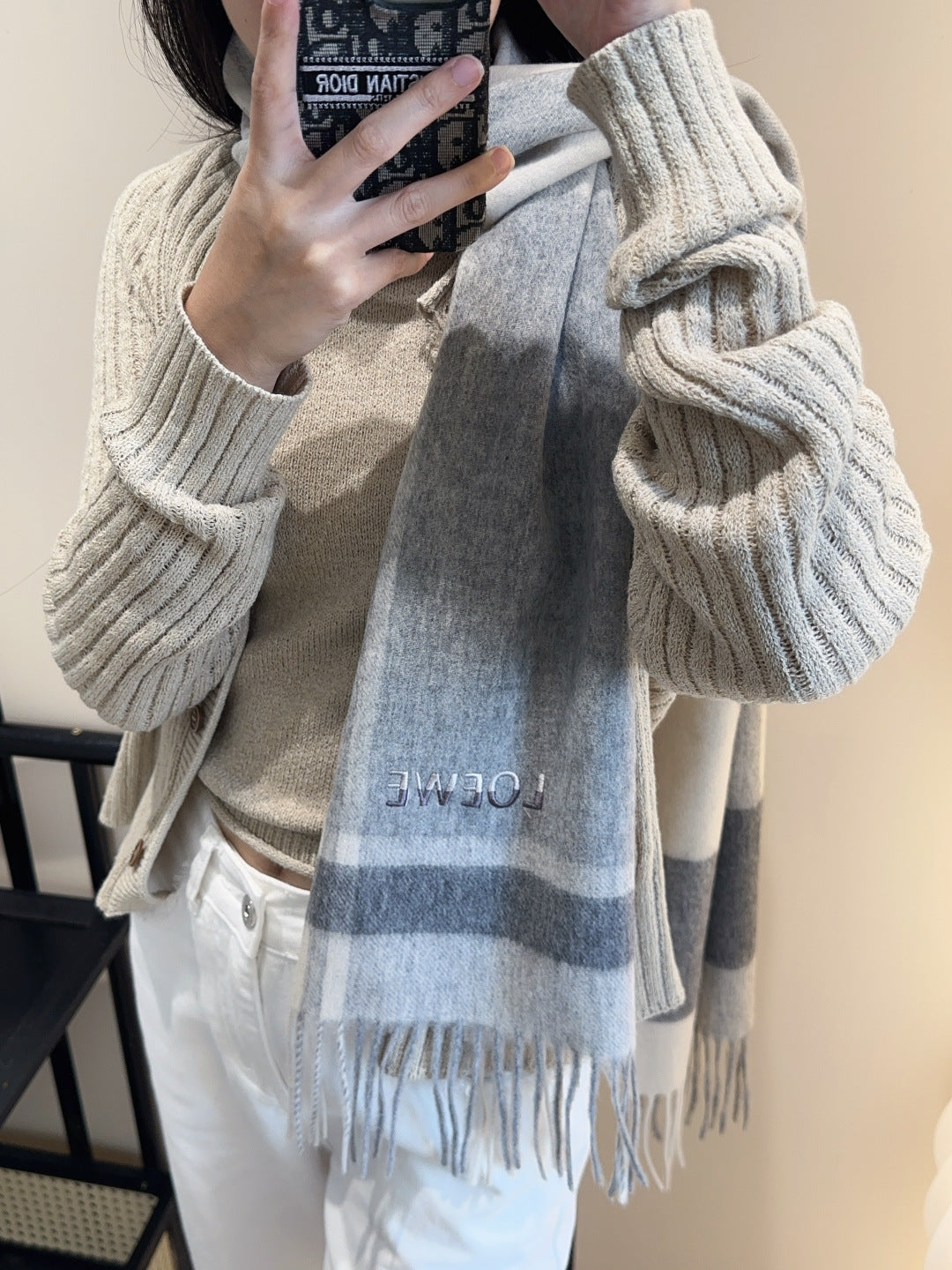 China Replica Loewe Scarf 46usd Only