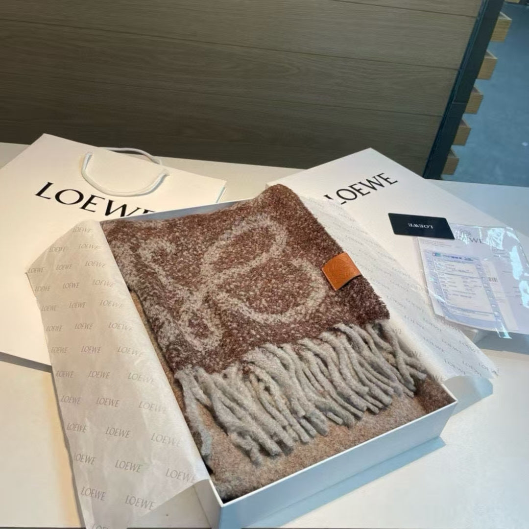 China Replica Loewe Scarf 56usd Only