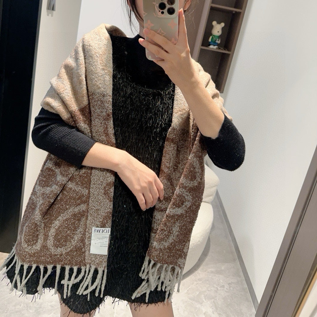 China Replica Loewe Scarf 56usd Only