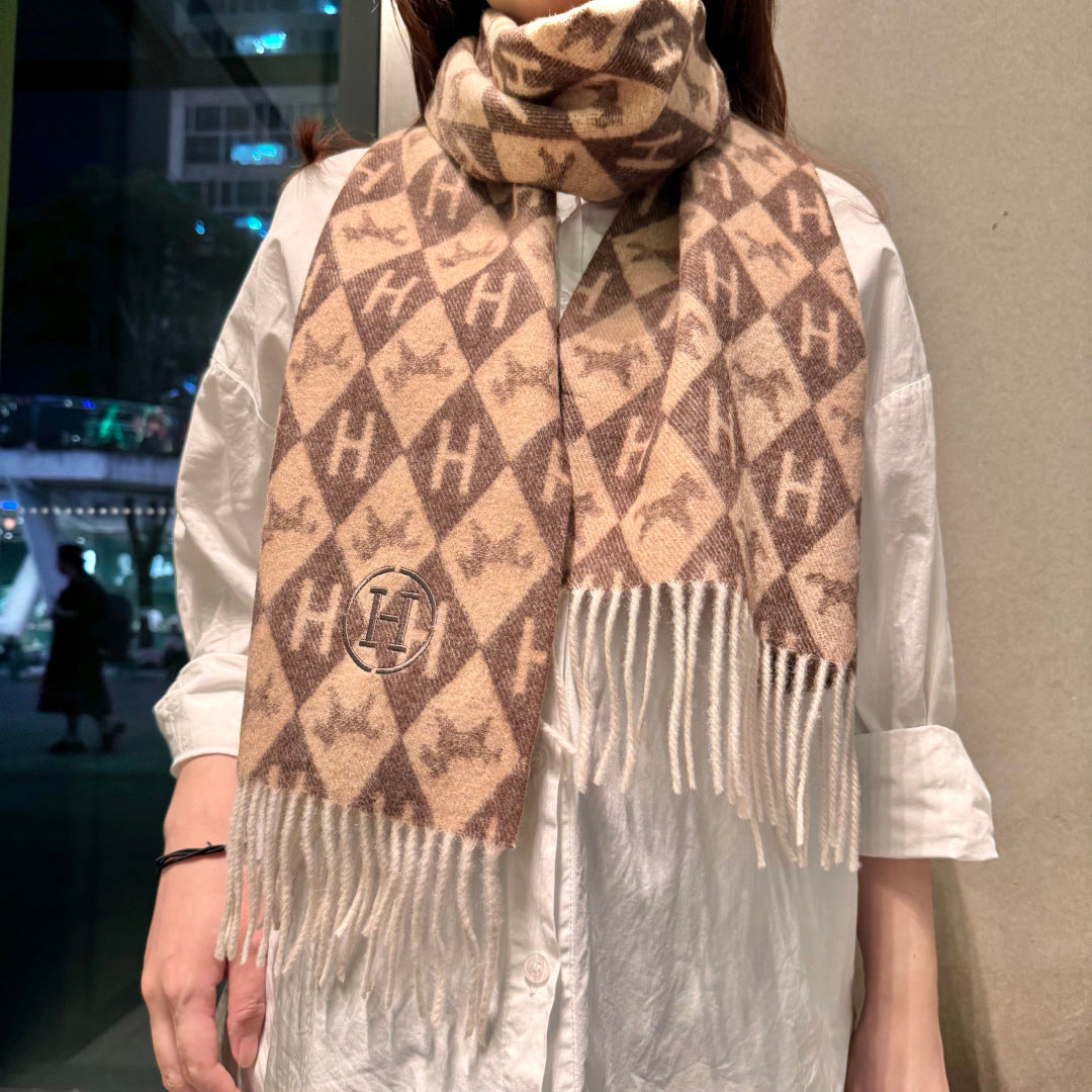 China Replica Hermes Scarf 52usd Only