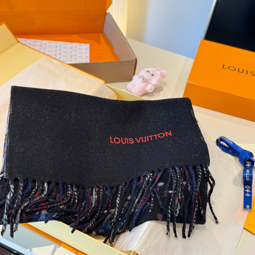 China Replica LV Scarf 46usd Only