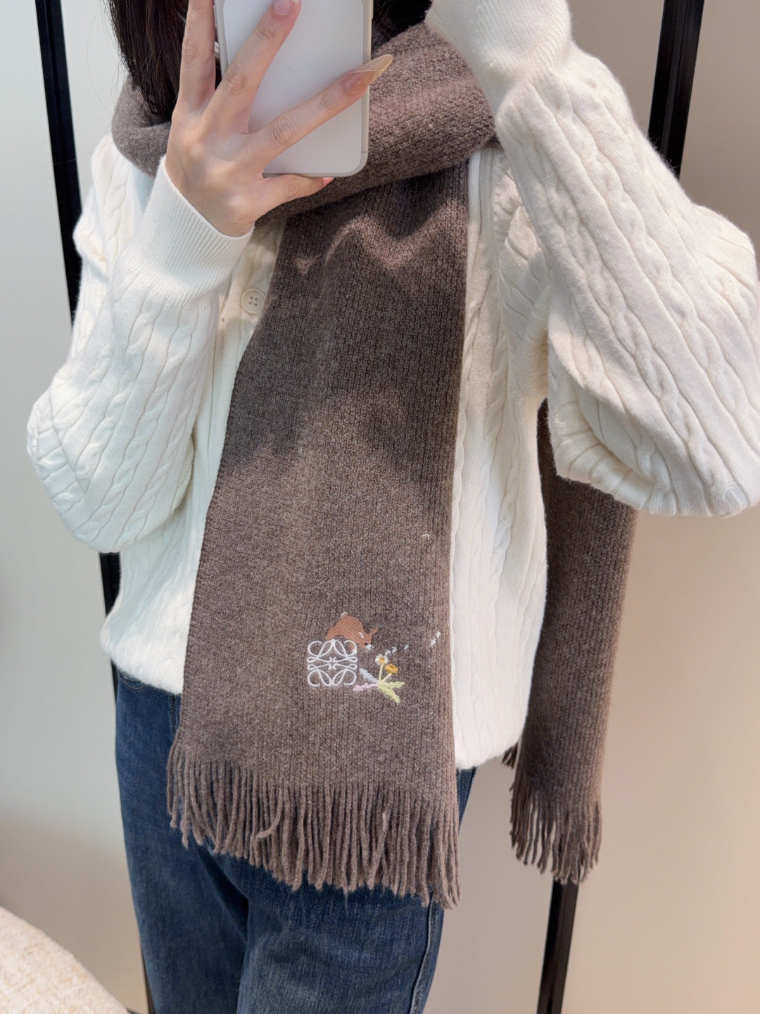 China Replica Loewe Scarf 56usd Only