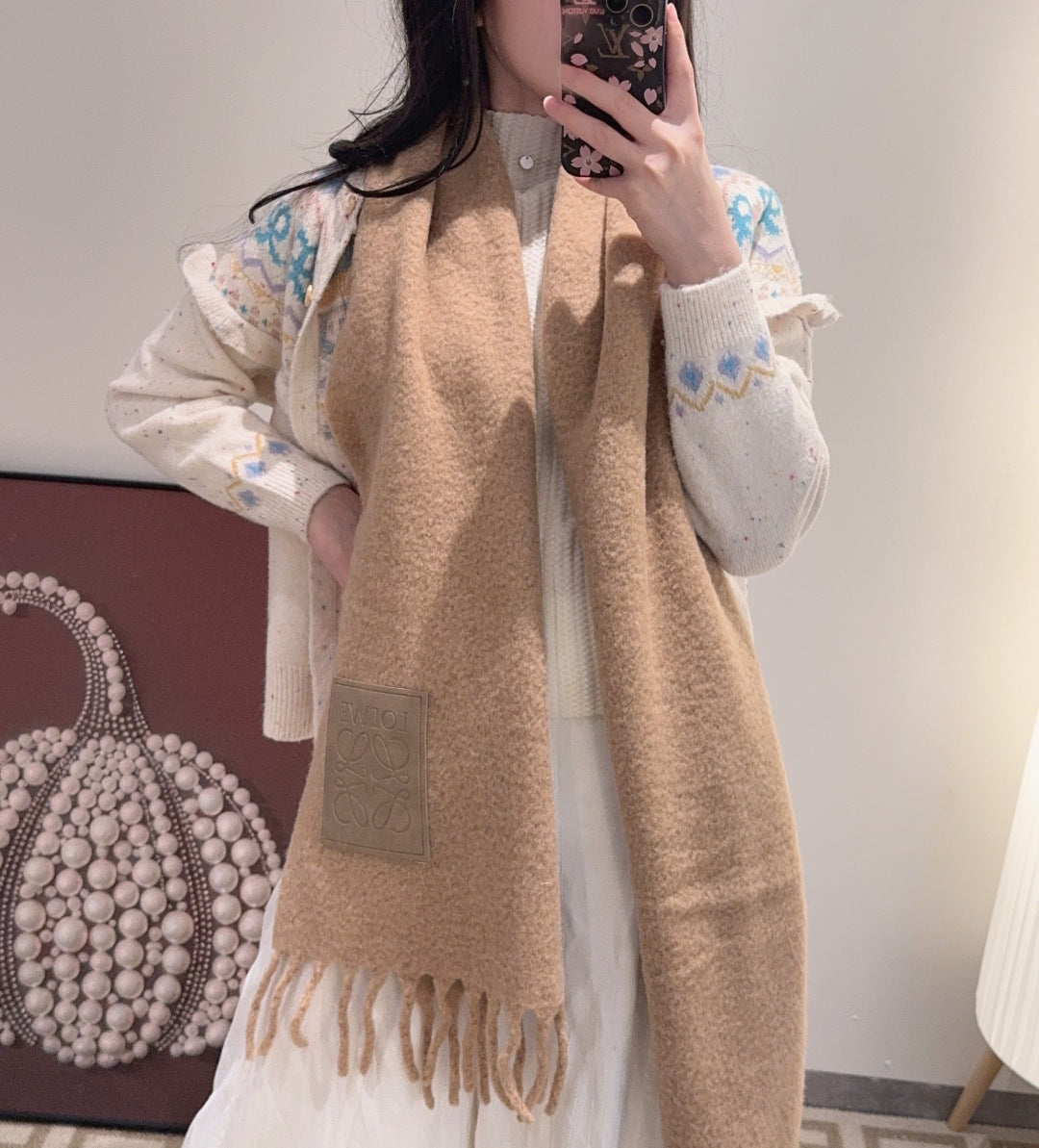 China Replica Loewe Scarf 84usd Only