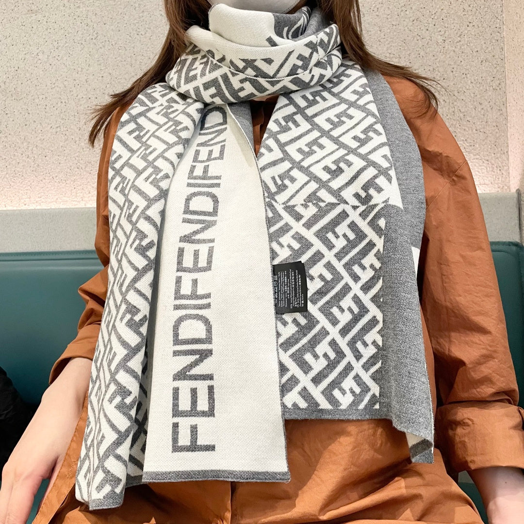 China Replica Fendi Scarf 48usd Only